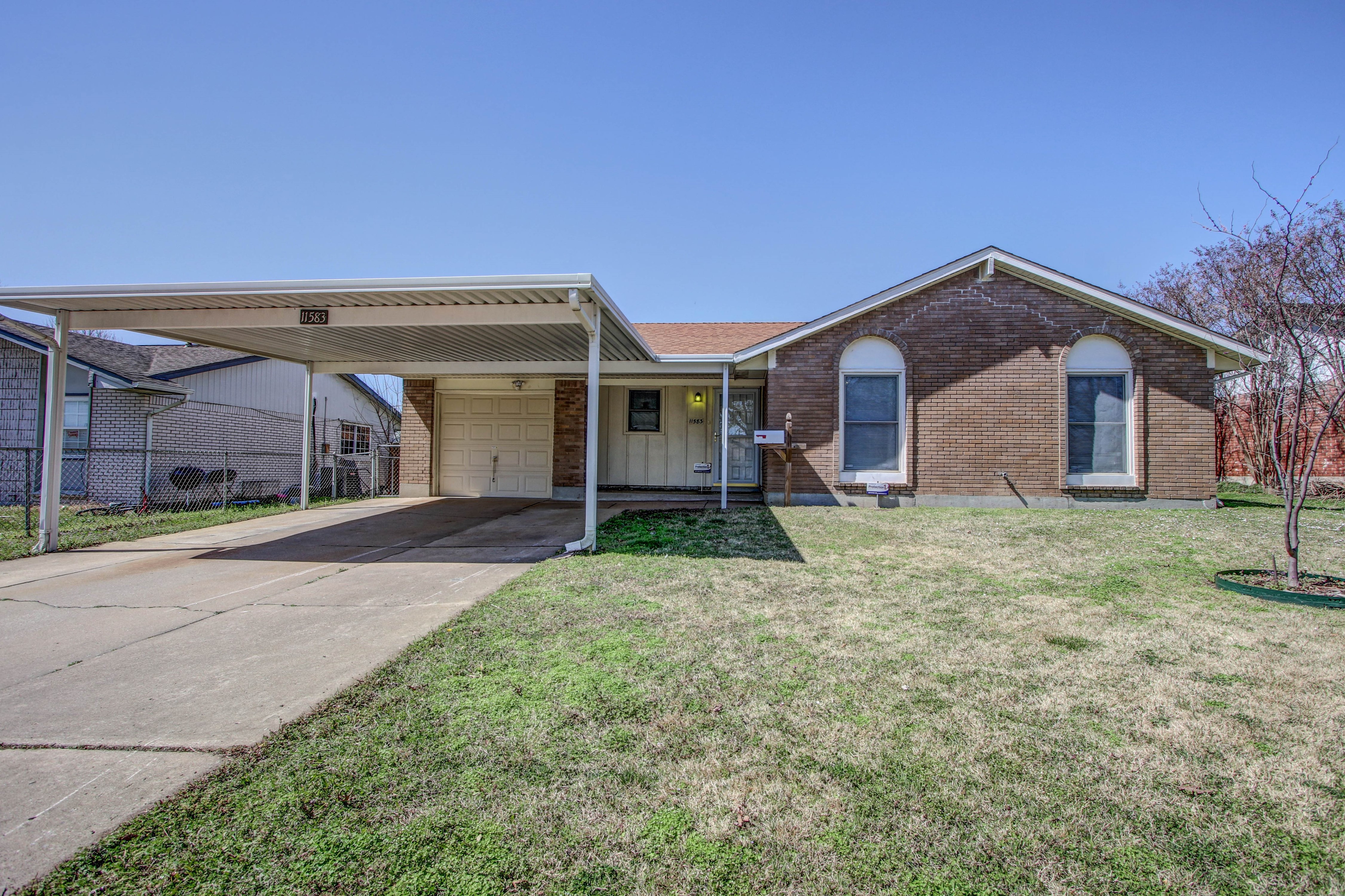 11583 E 8th Street Property Photo 1
