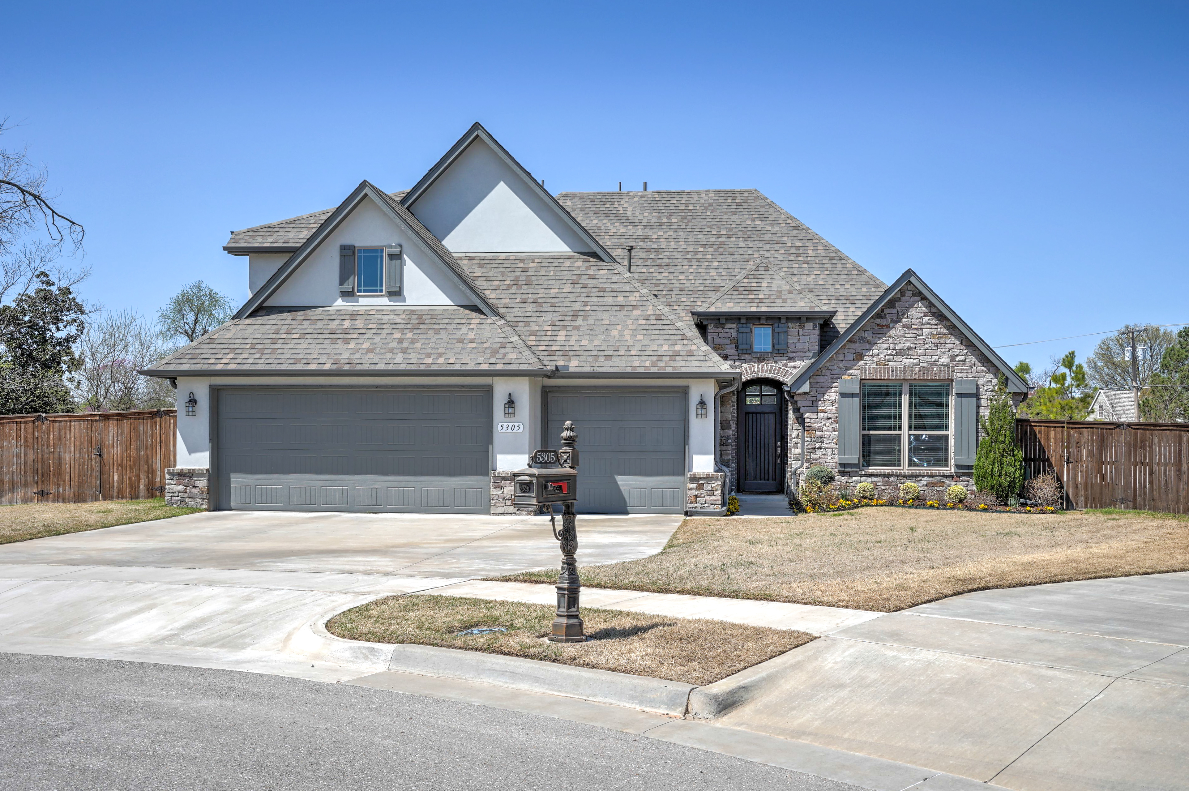 5305 E 121st Place Property Photo 1