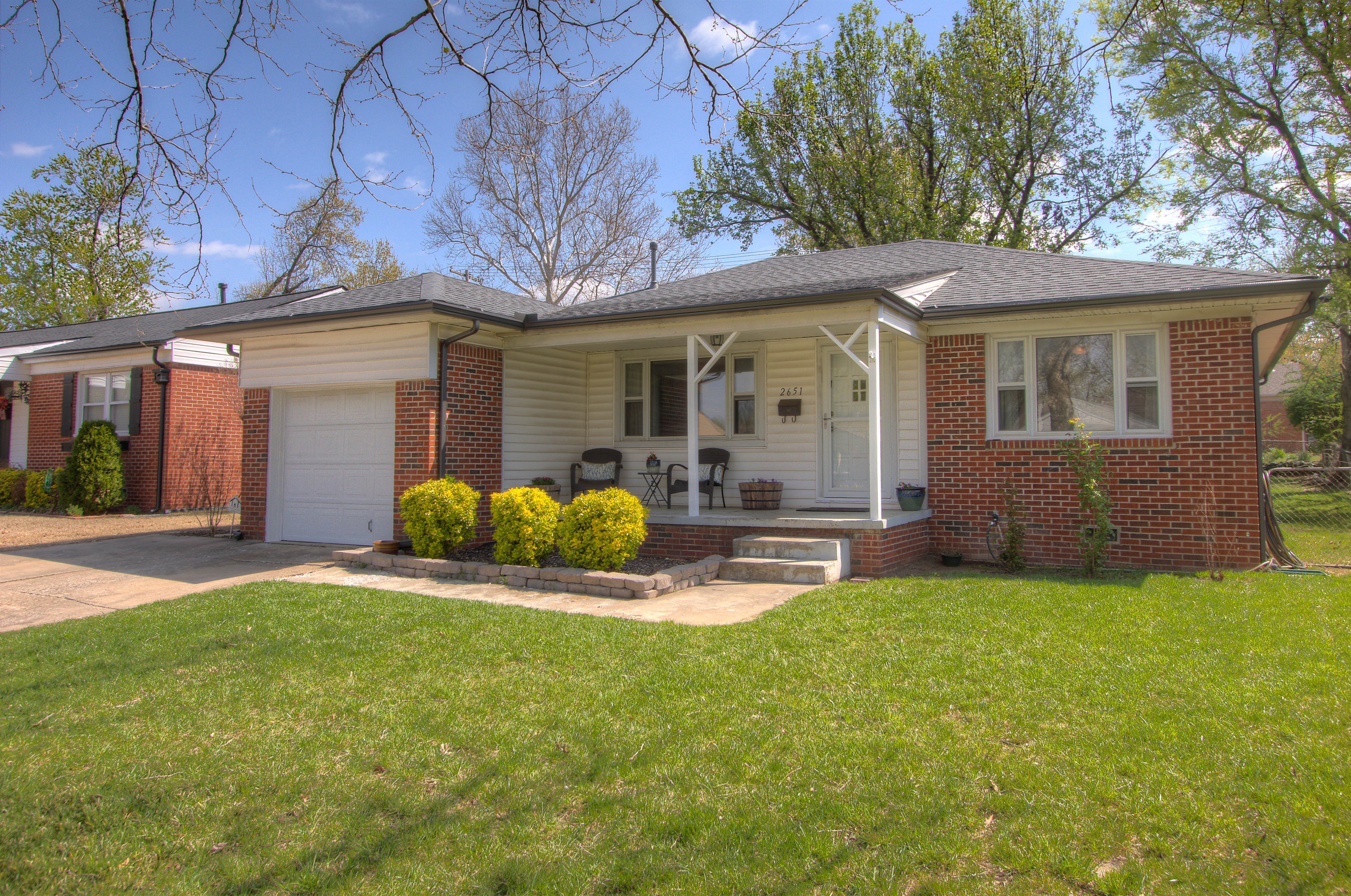 2651 S Pittsburg Avenue Property Photo 1