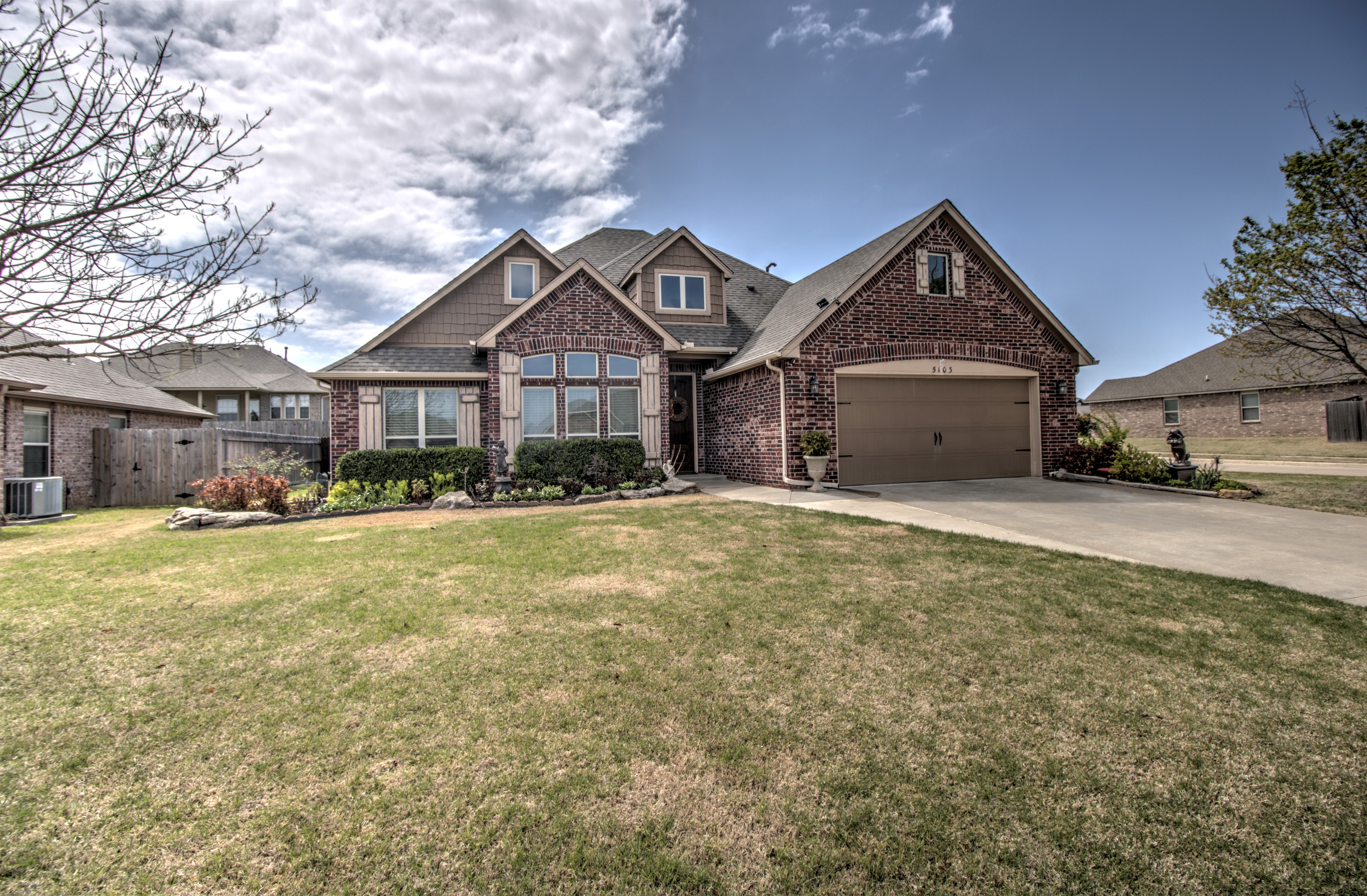 5103 E Dallas Place Property Photo 1