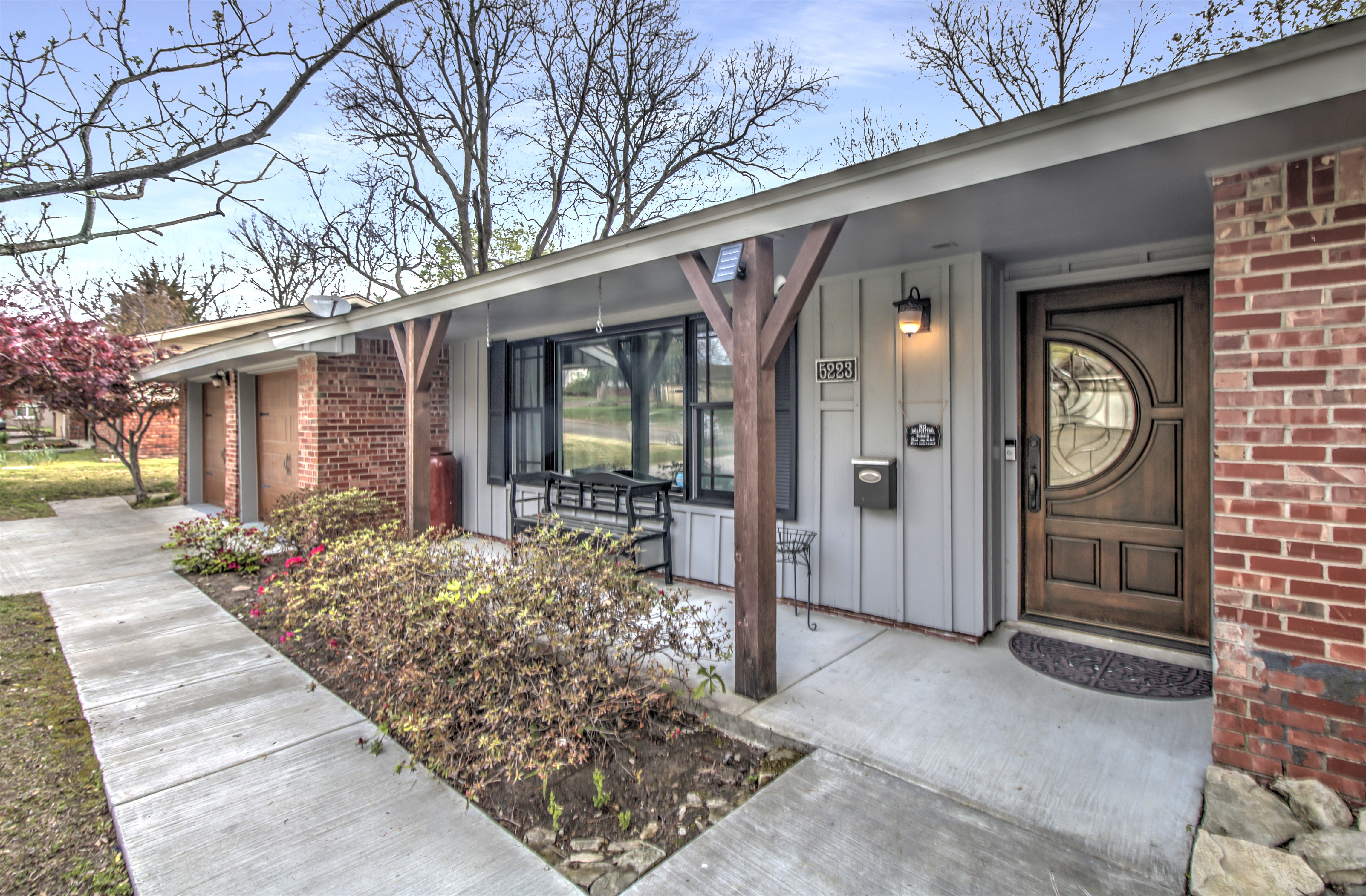 5223 S Atlanta Place Property Photo 1