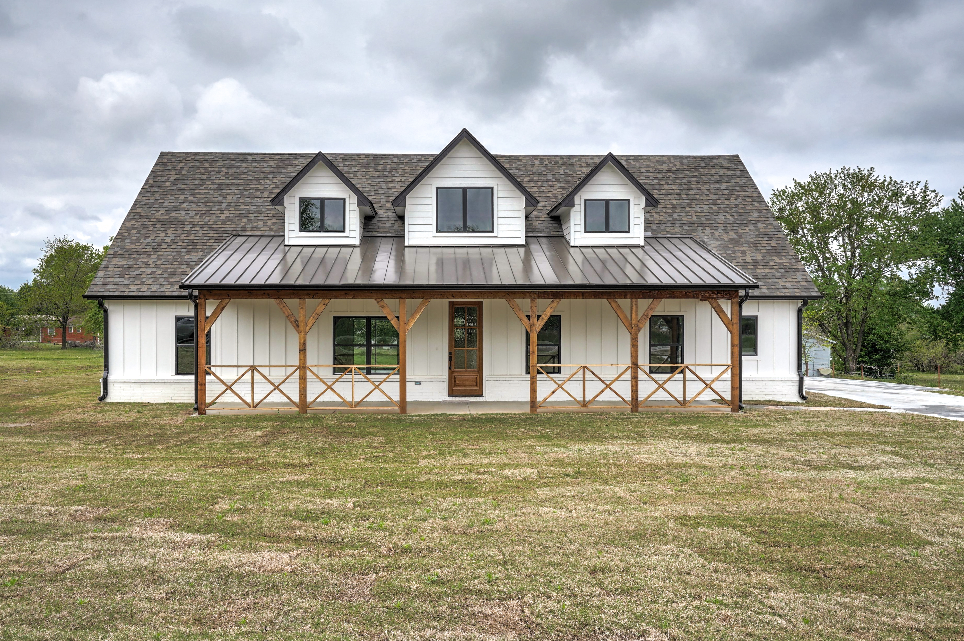 12028 Sunset Lane Property Photo 1