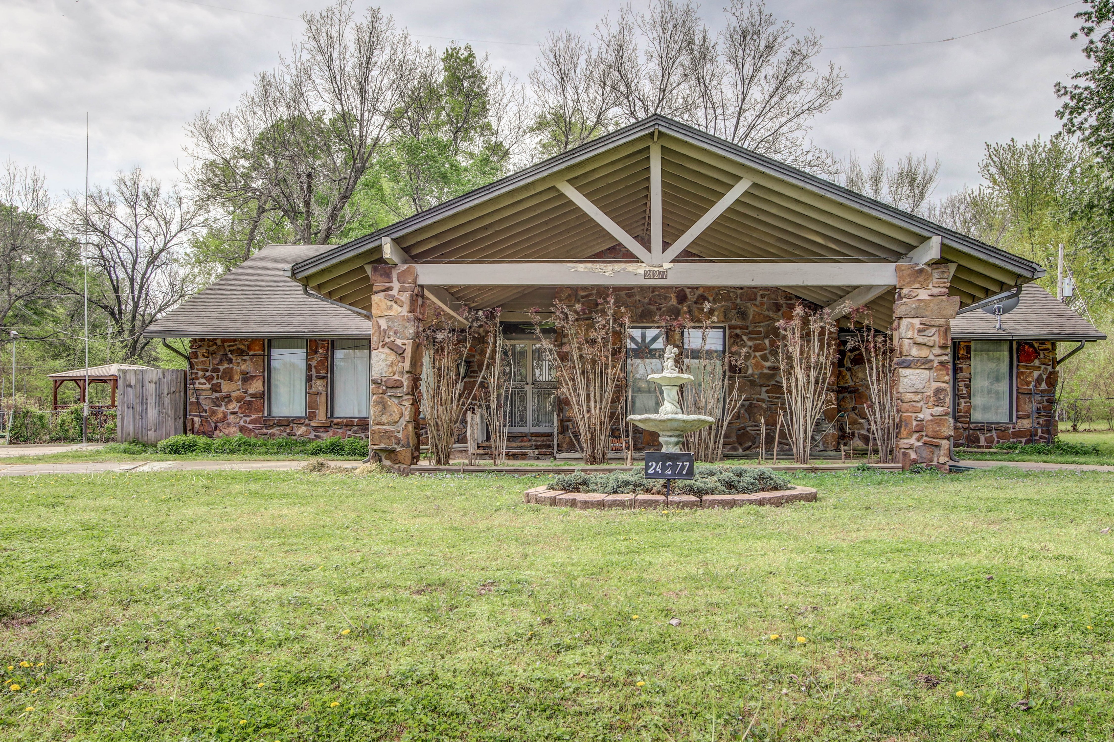 Real Estate Listings And Homes For Sale In The Ketchum And Tahlequah Areas