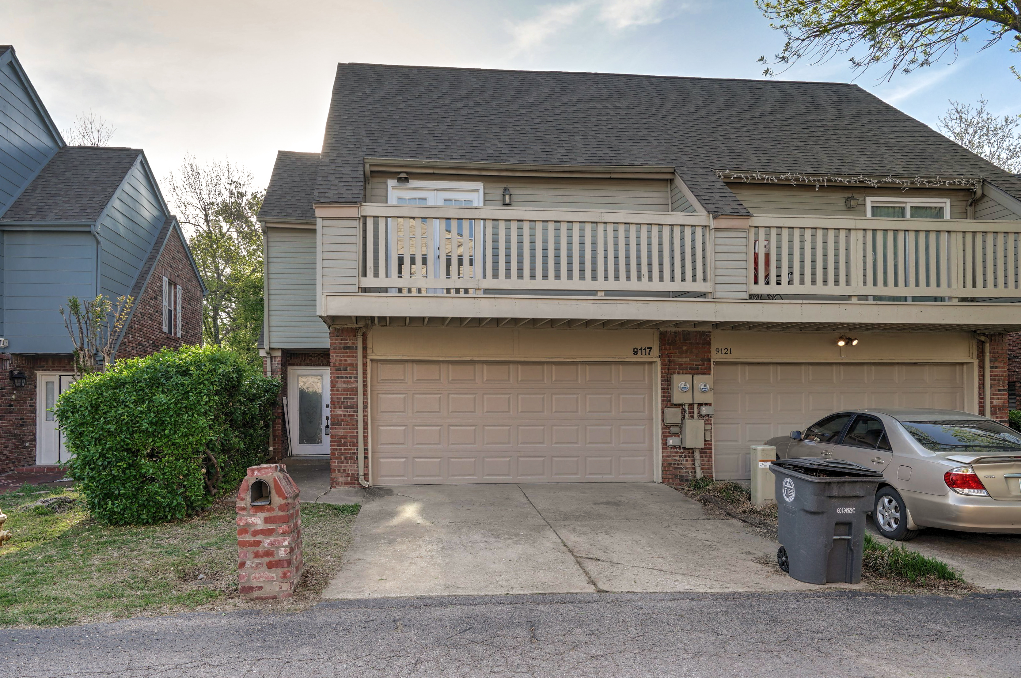 9117 S 69th East Place Property Photo 1