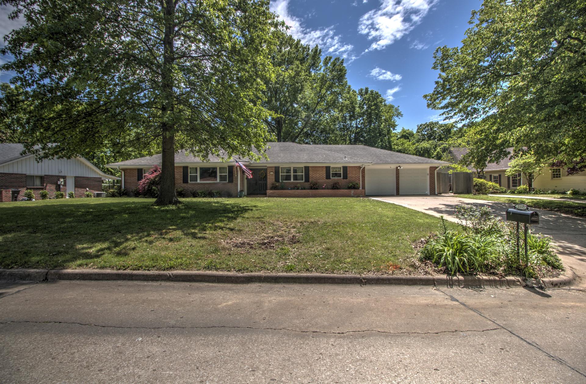 2115 Se Hampden Road Property Photo 1