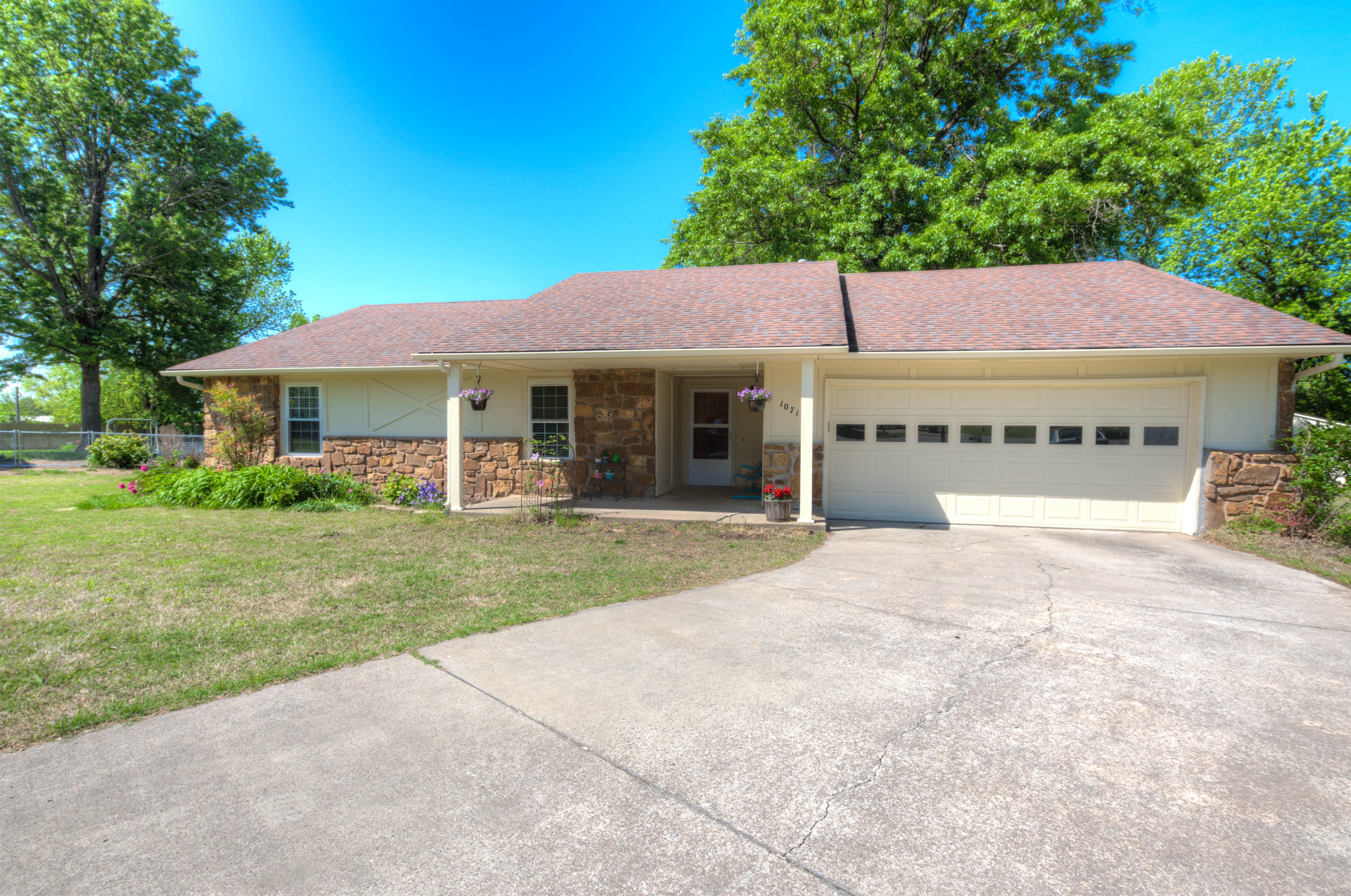 10714 S 240th East Avenue Property Photo 1