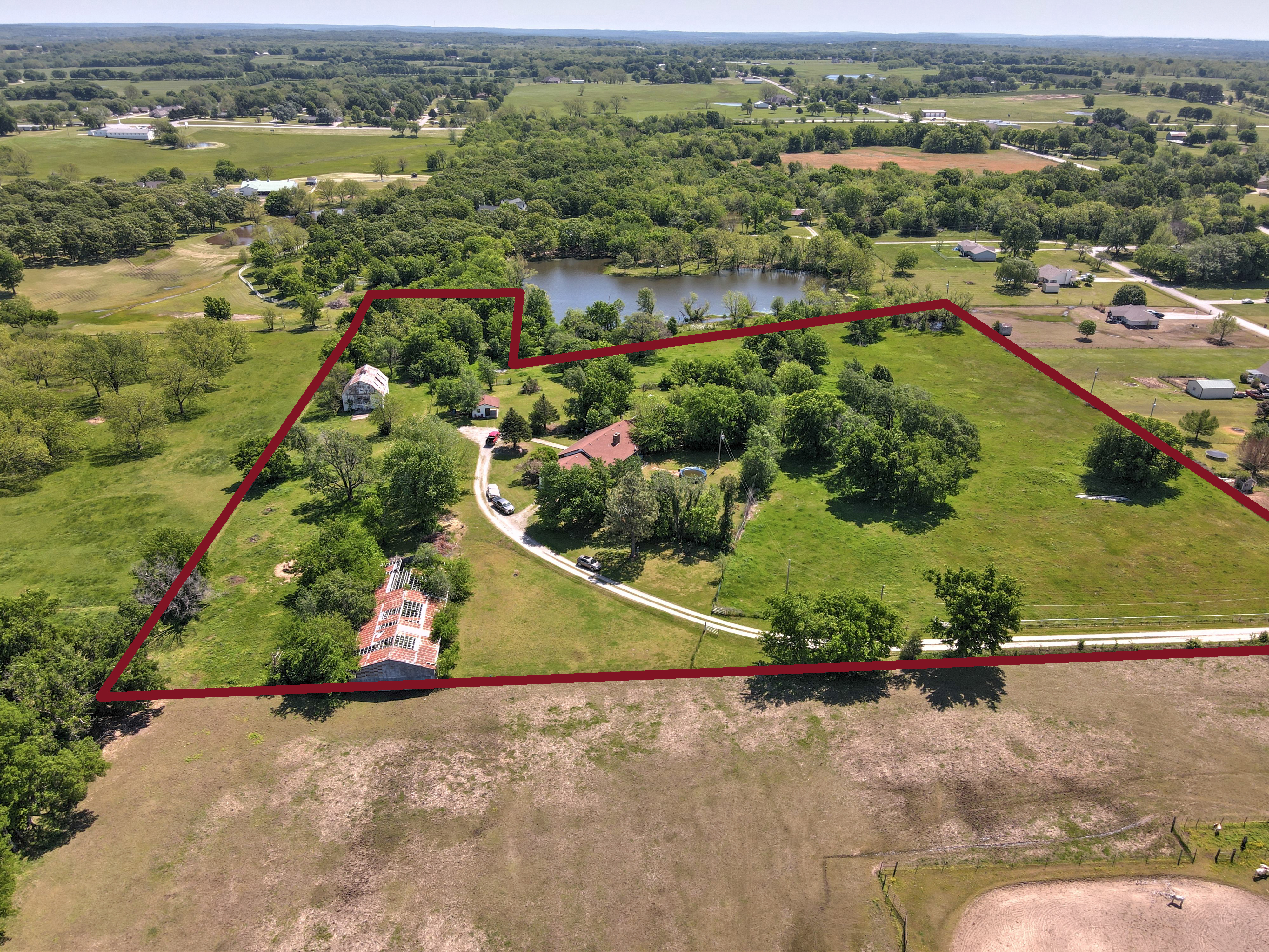 10451 E 450 Road Property Photo 1