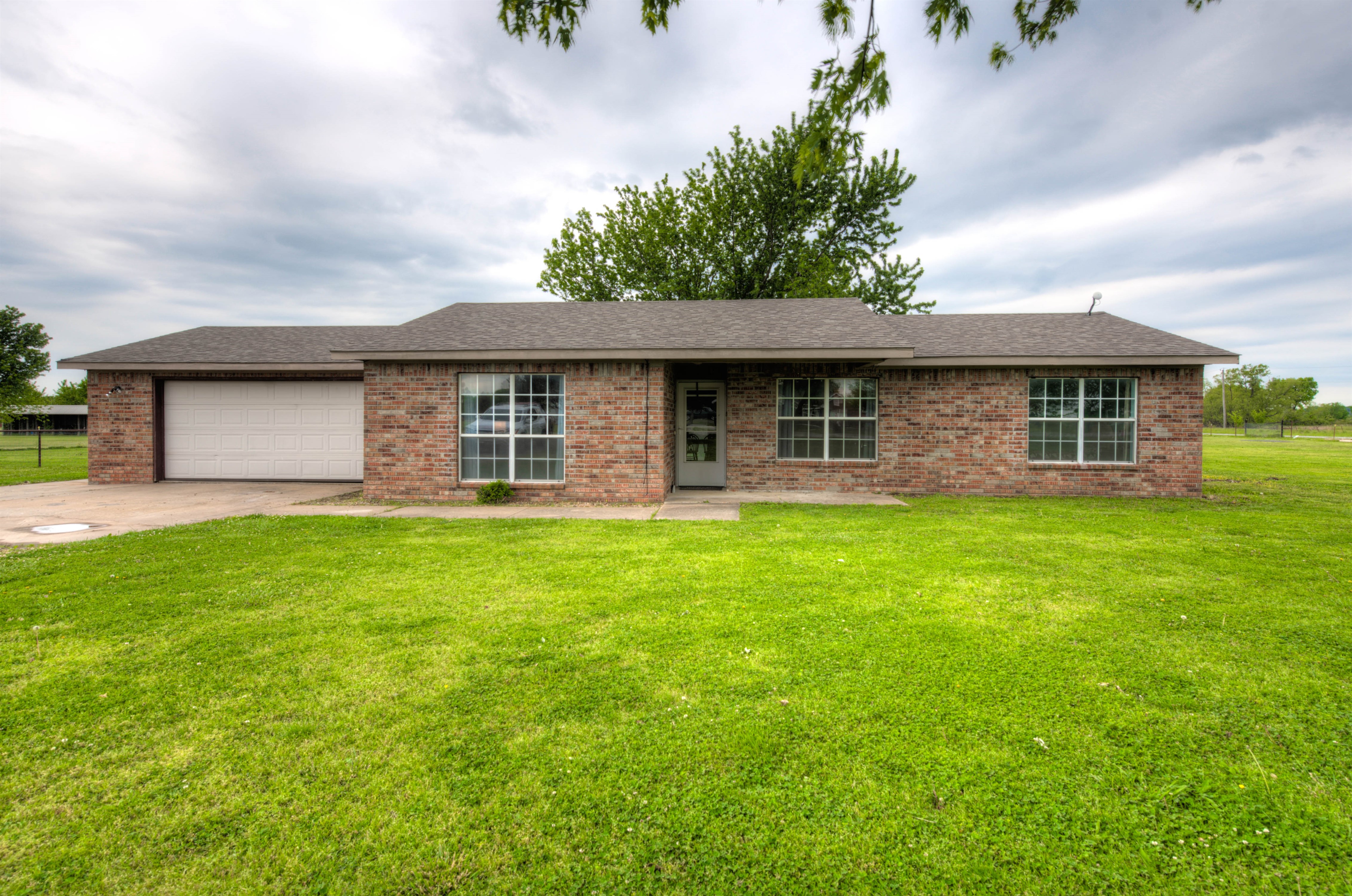 30912 S Prairie Lane Property Photo 1