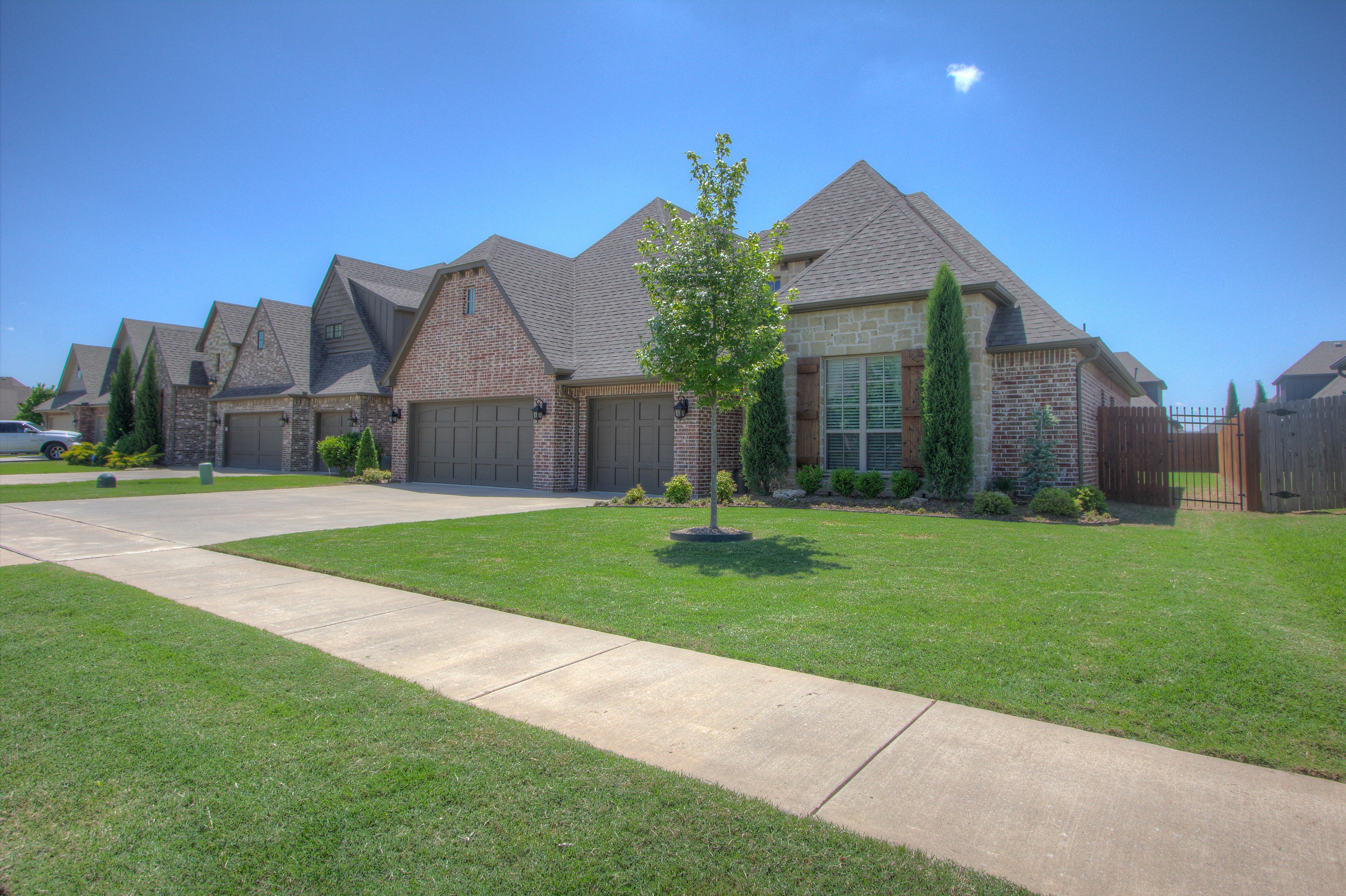 6644 E 124th Place Property Photo 1