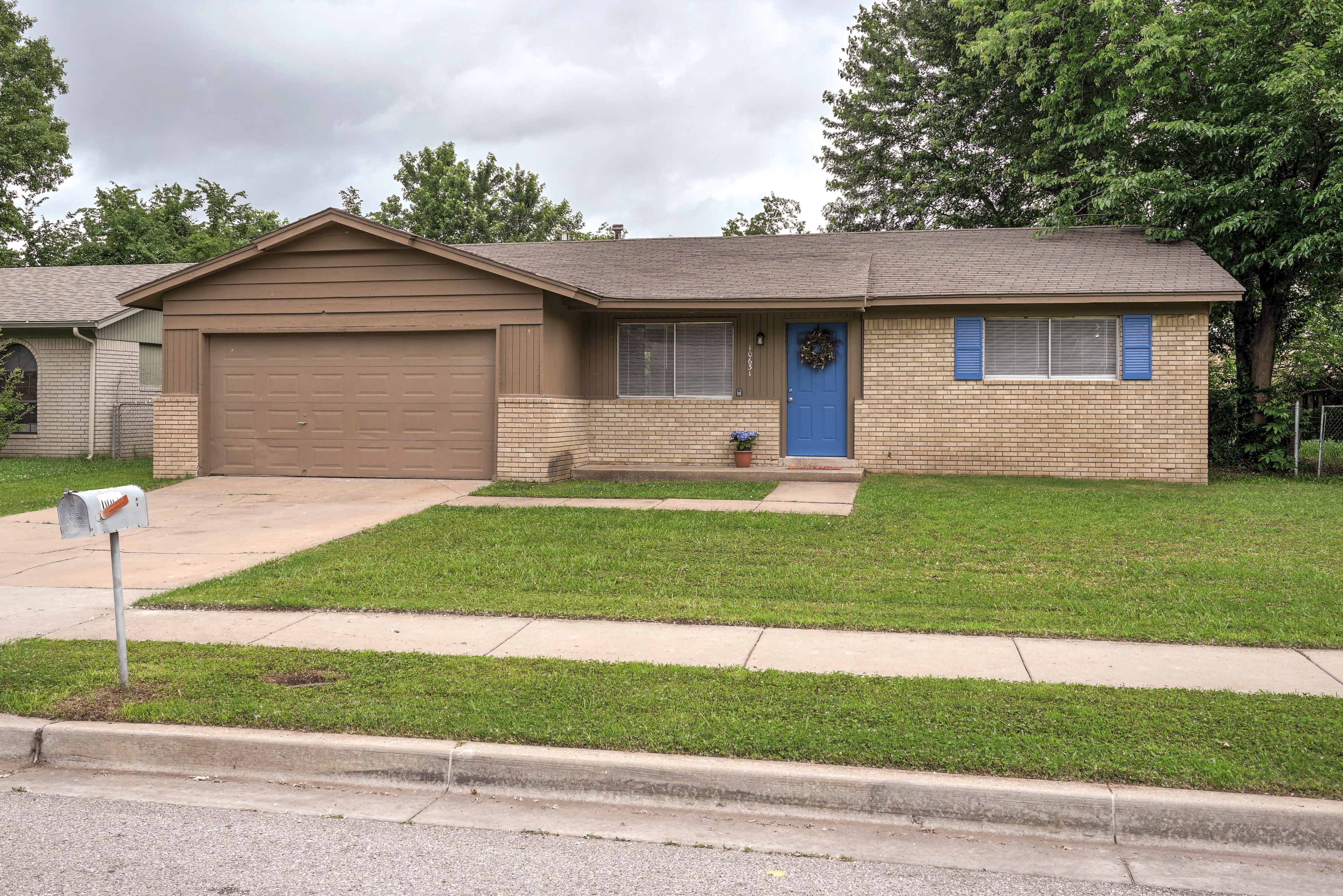 10631 E 33rd Street Property Photo 1