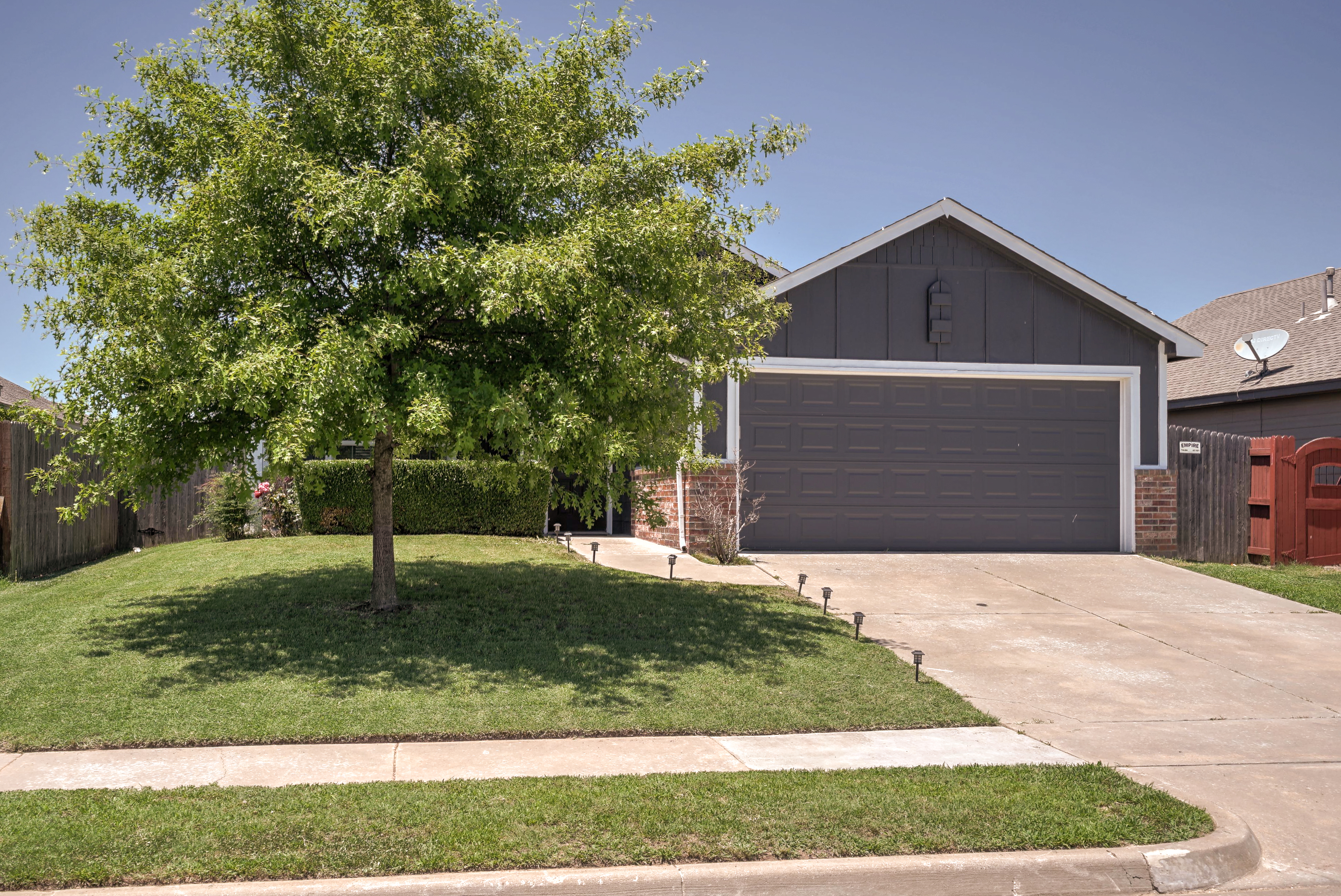 10716 N 153rd East Avenue Property Photo 1
