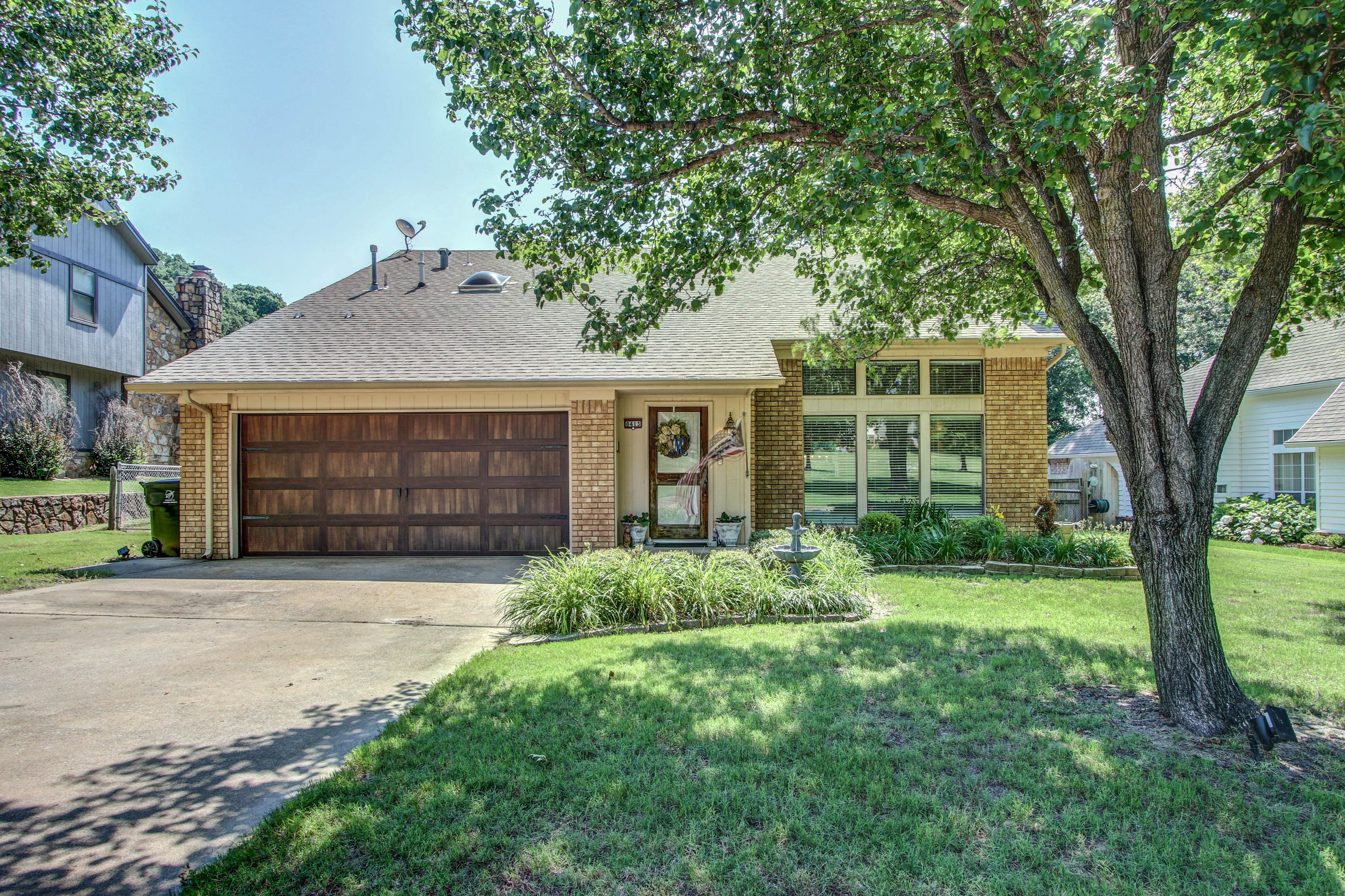 8413 S 8th Street Property Photo 1