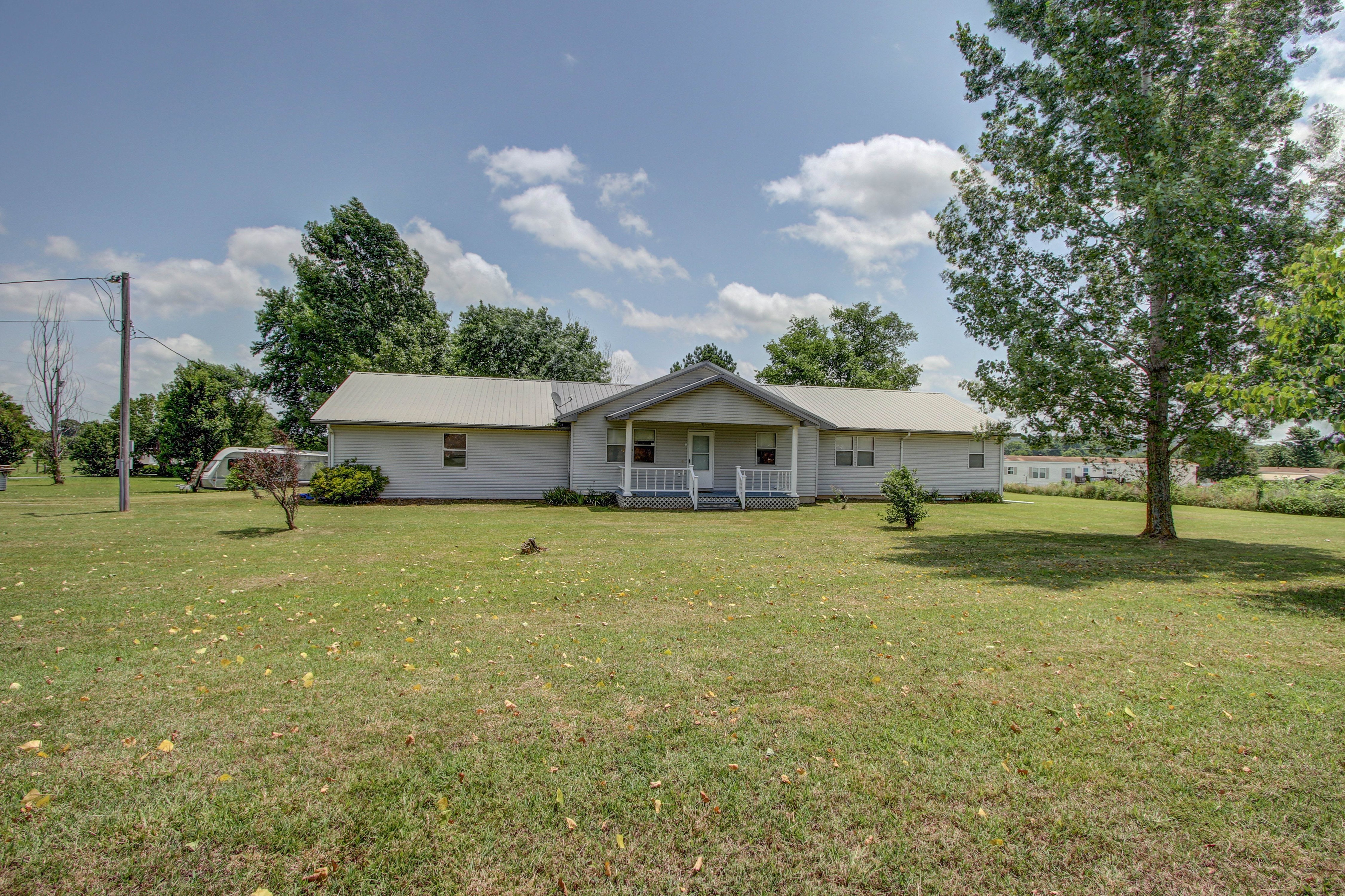 22652 S Bald Hill Property Photo 1