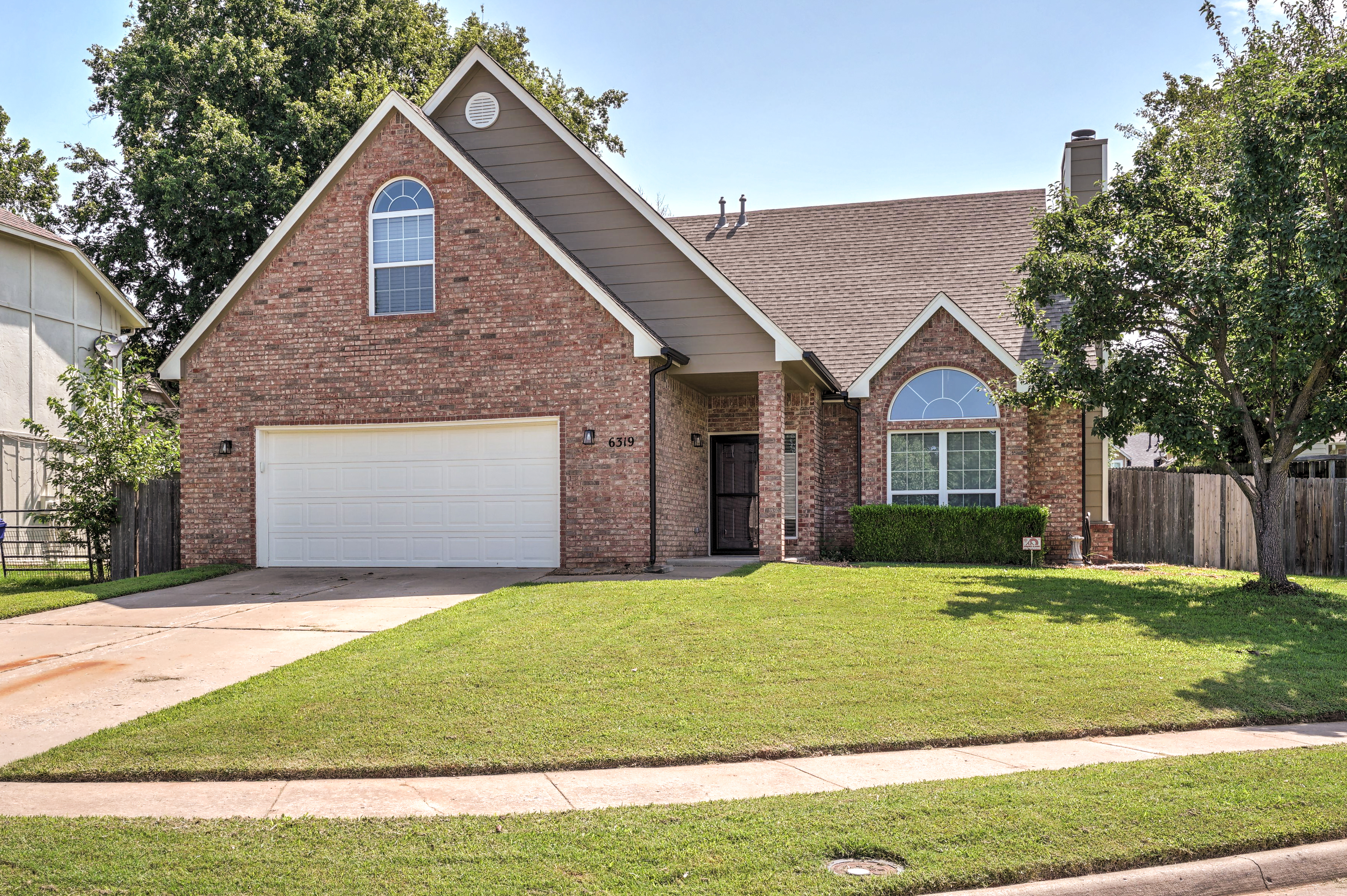 6319 S Cedar Place Property Photo 1