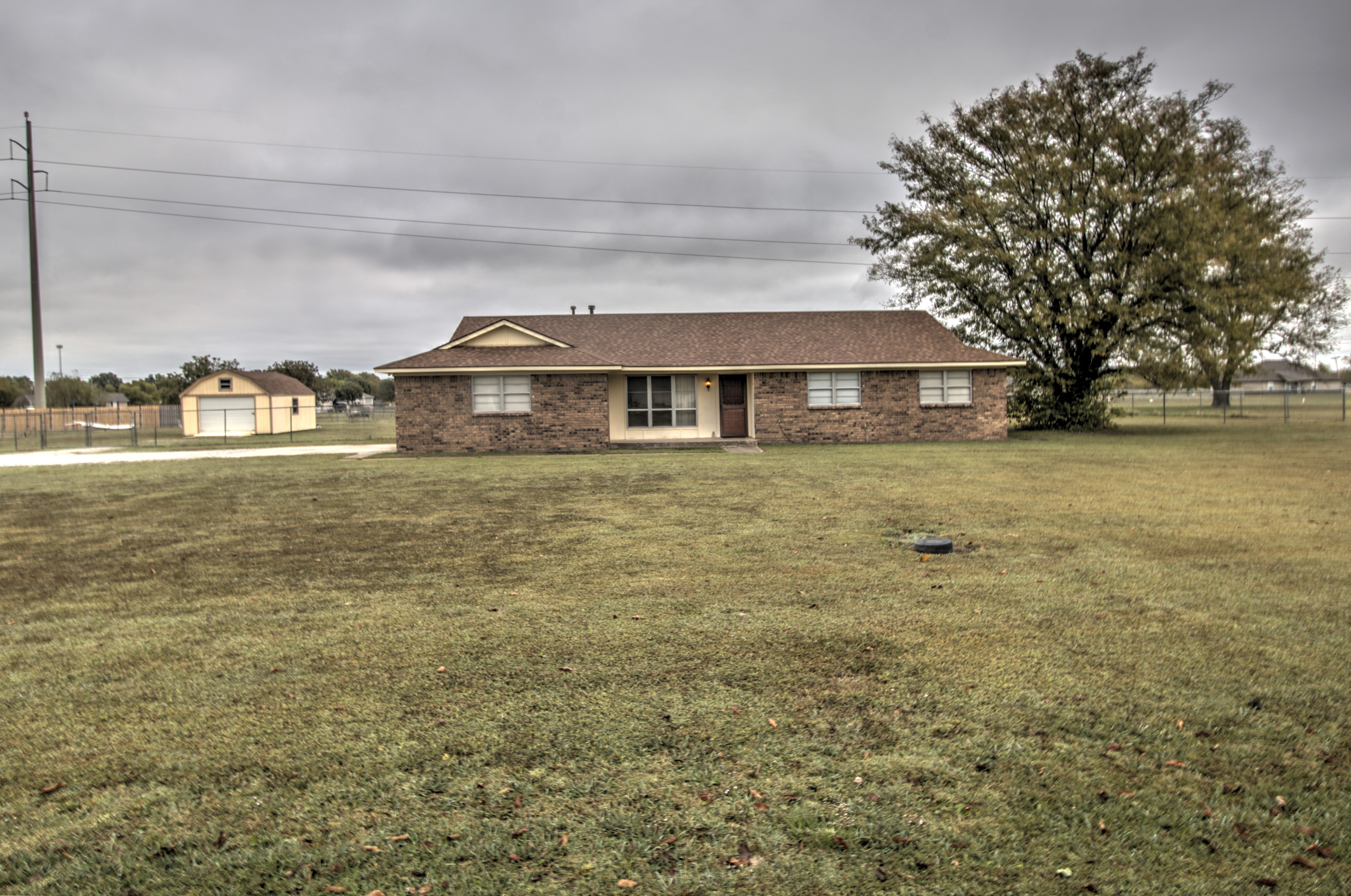 1120 S Sequoyah Drive Property Photo 1