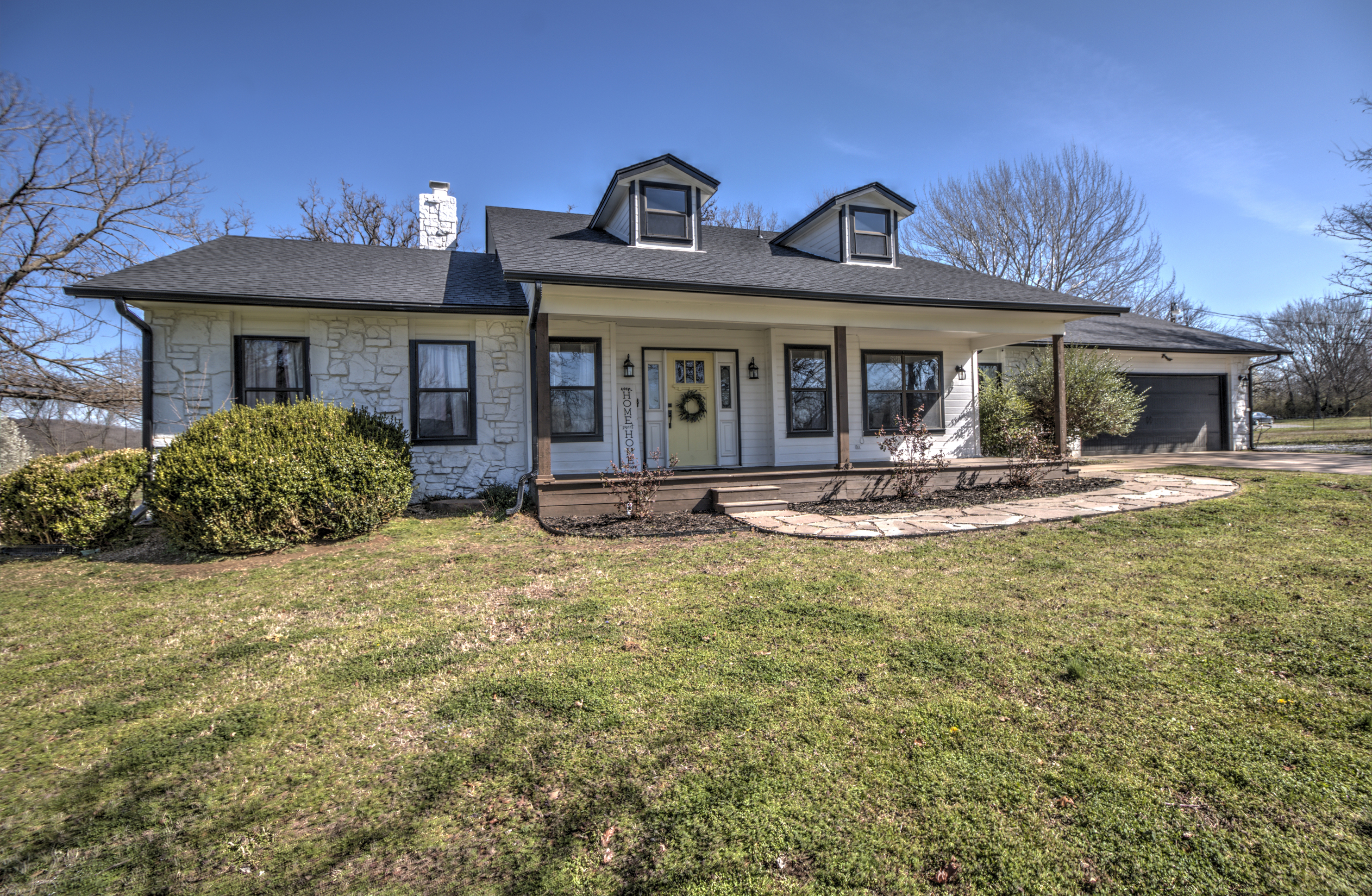 16061 E 430 Road Property Photo 1