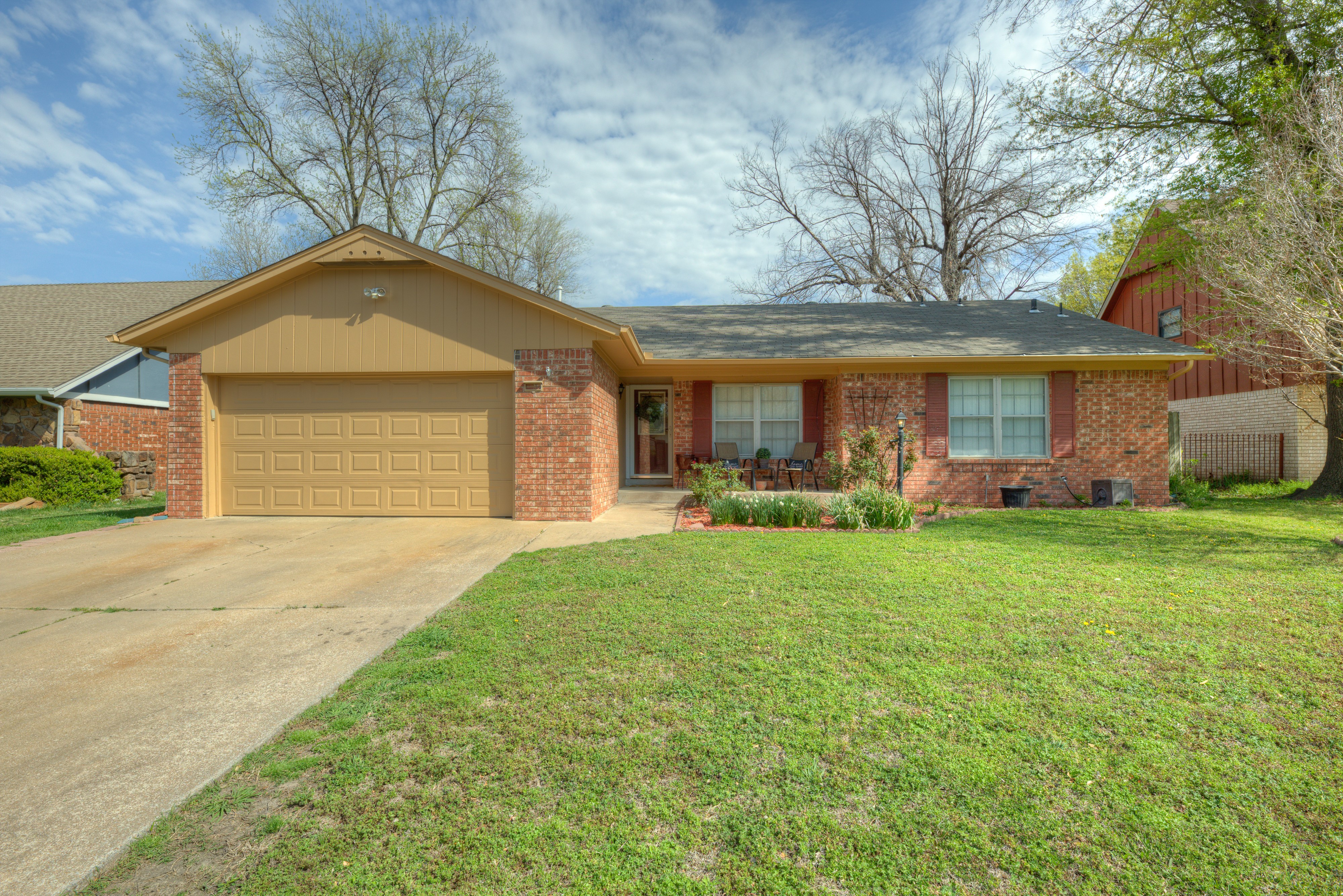 10119 E 29th Street Property Photo 1