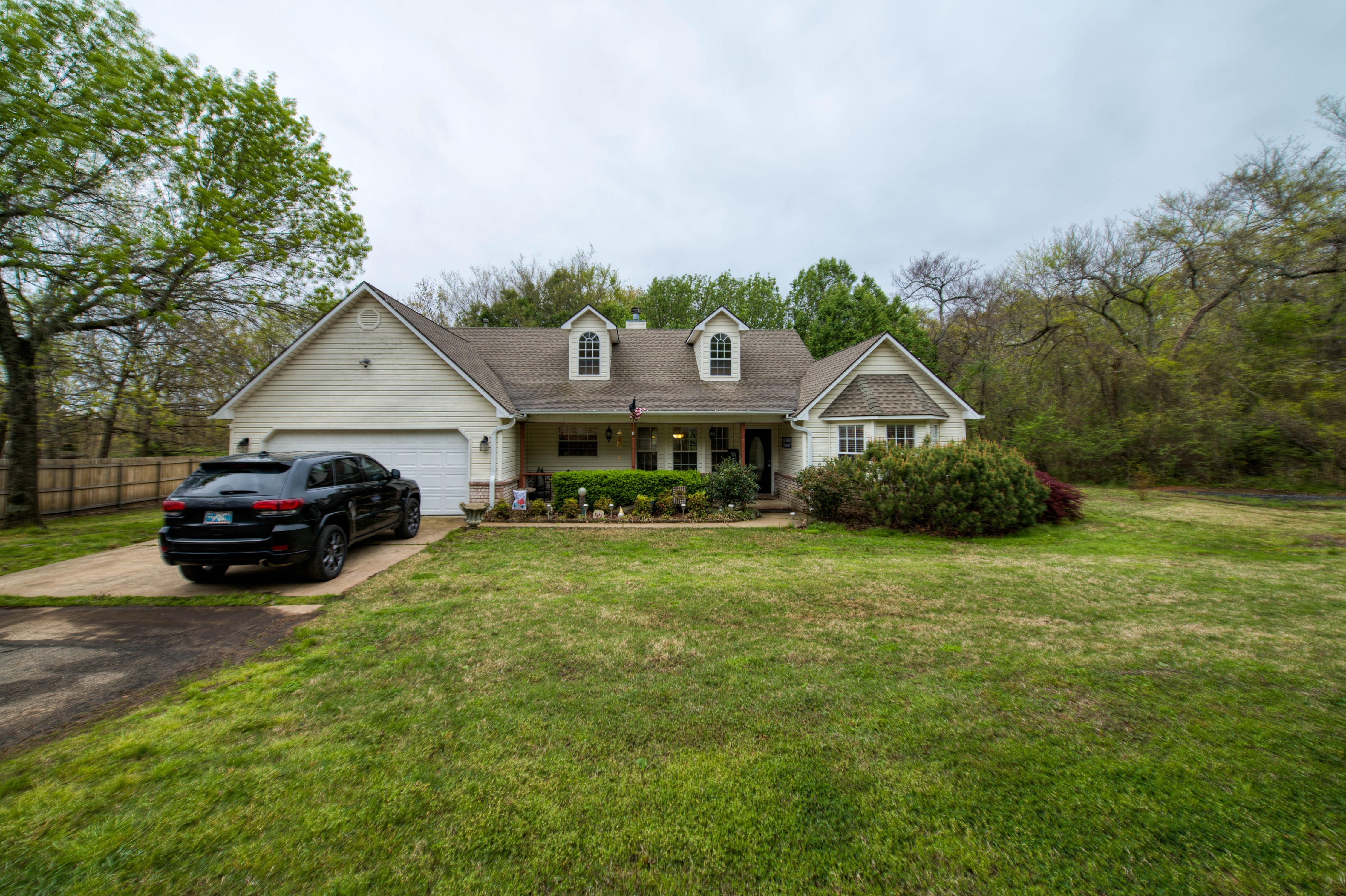 33942 E 703 Drive Property Photo 1
