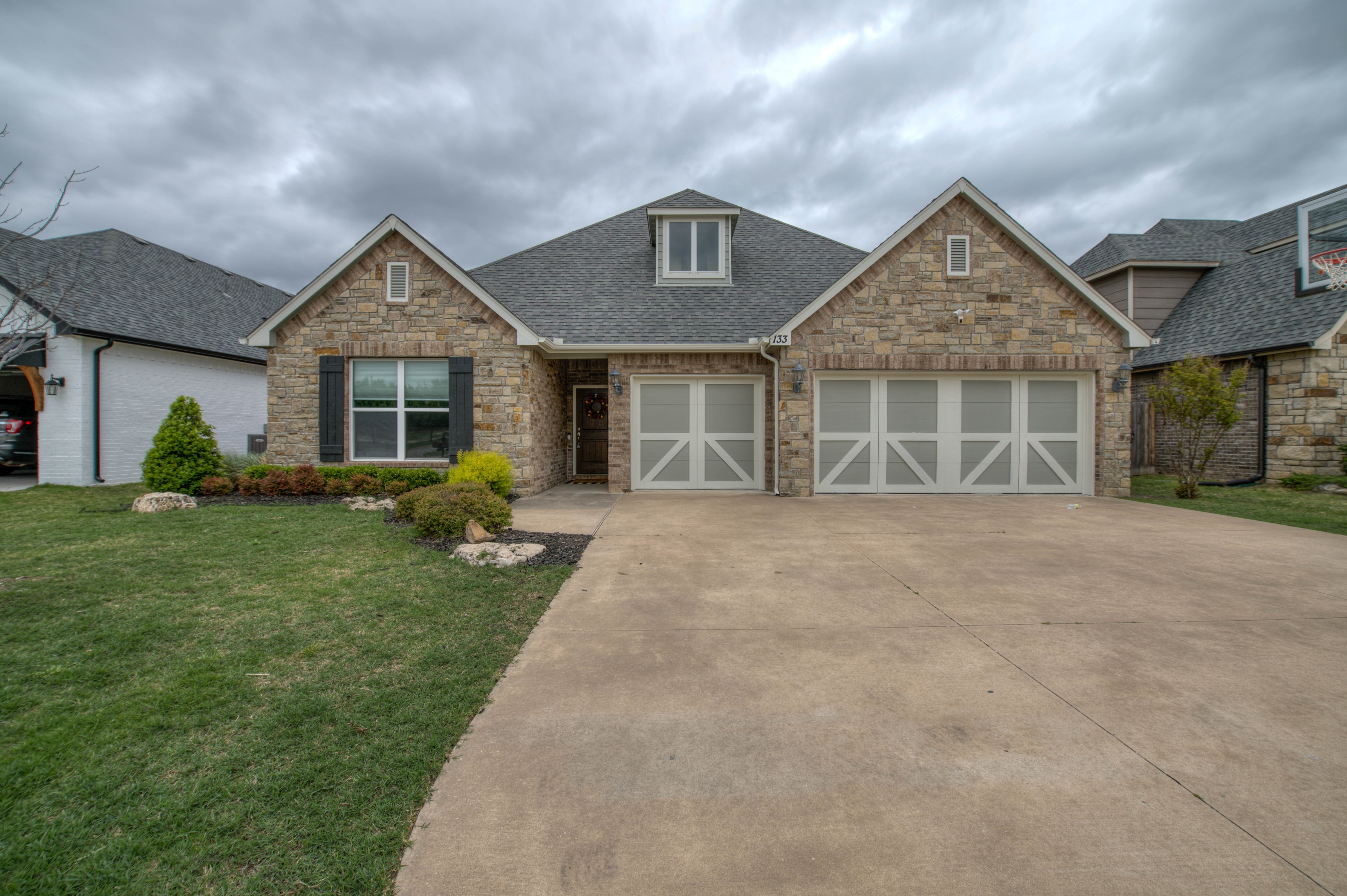133 W 130th Place Property Photo 1
