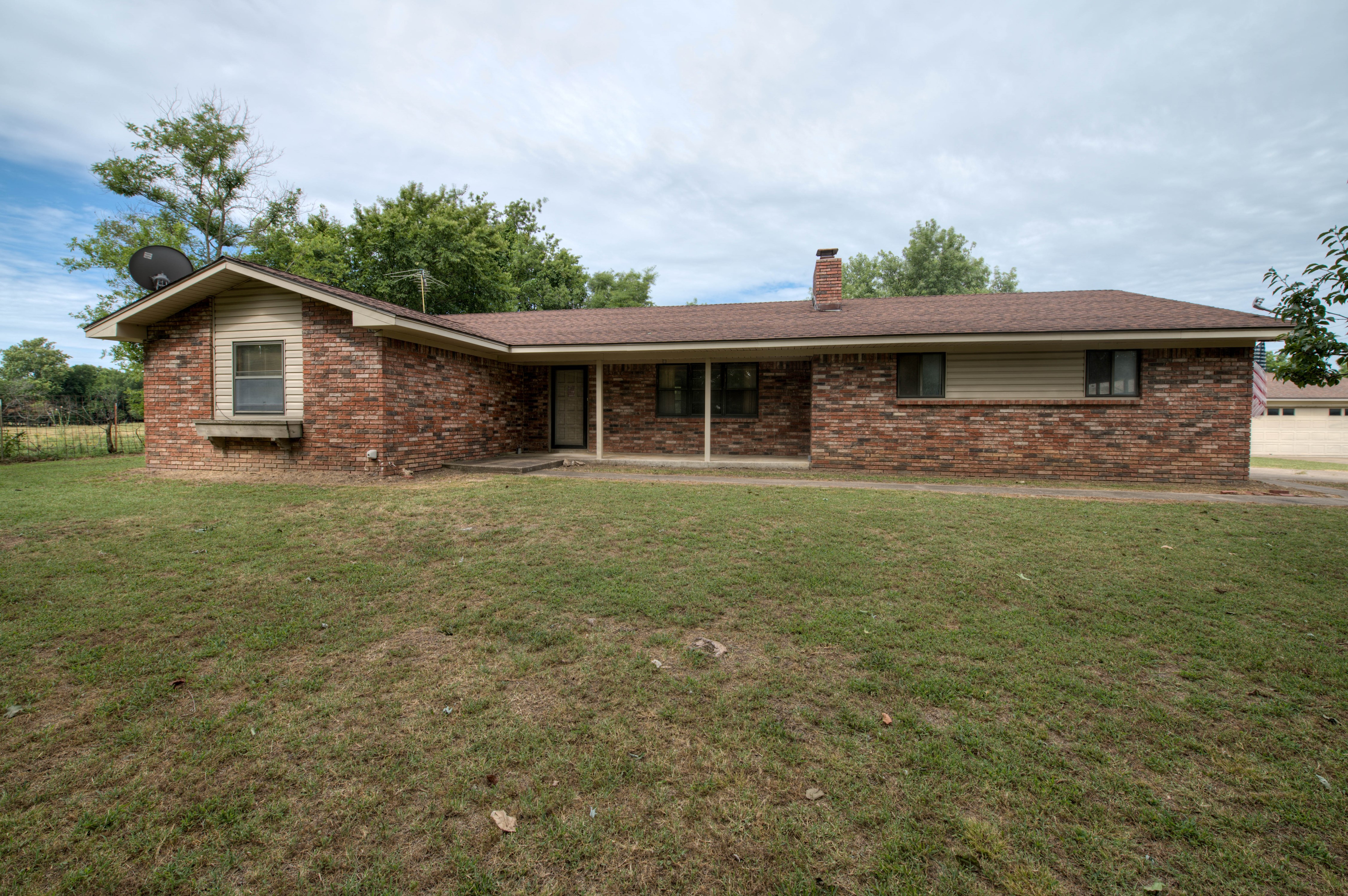 3970 E 470 Road Property Photo 1