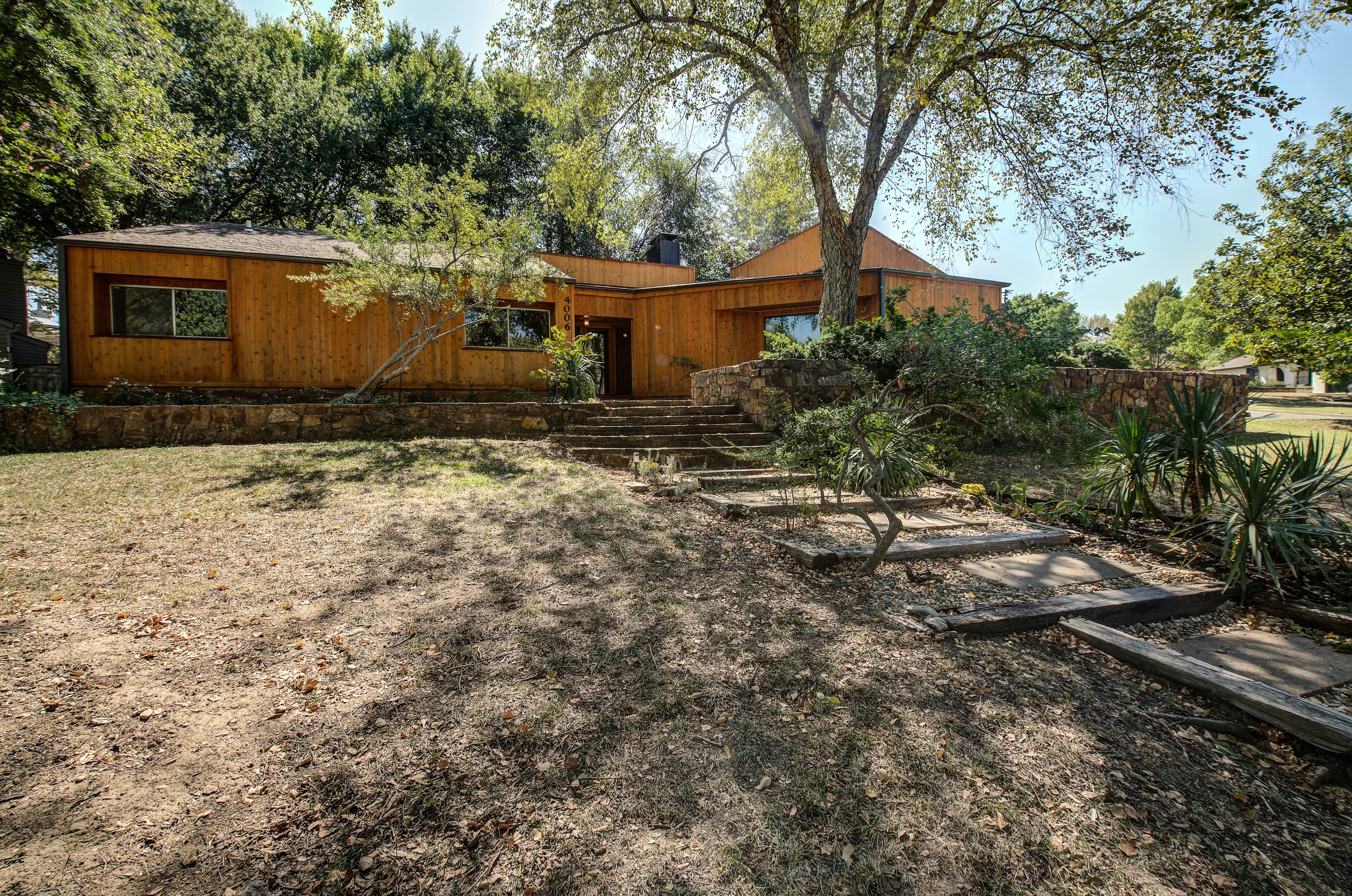 4006 E 67th Street Property Photo 1