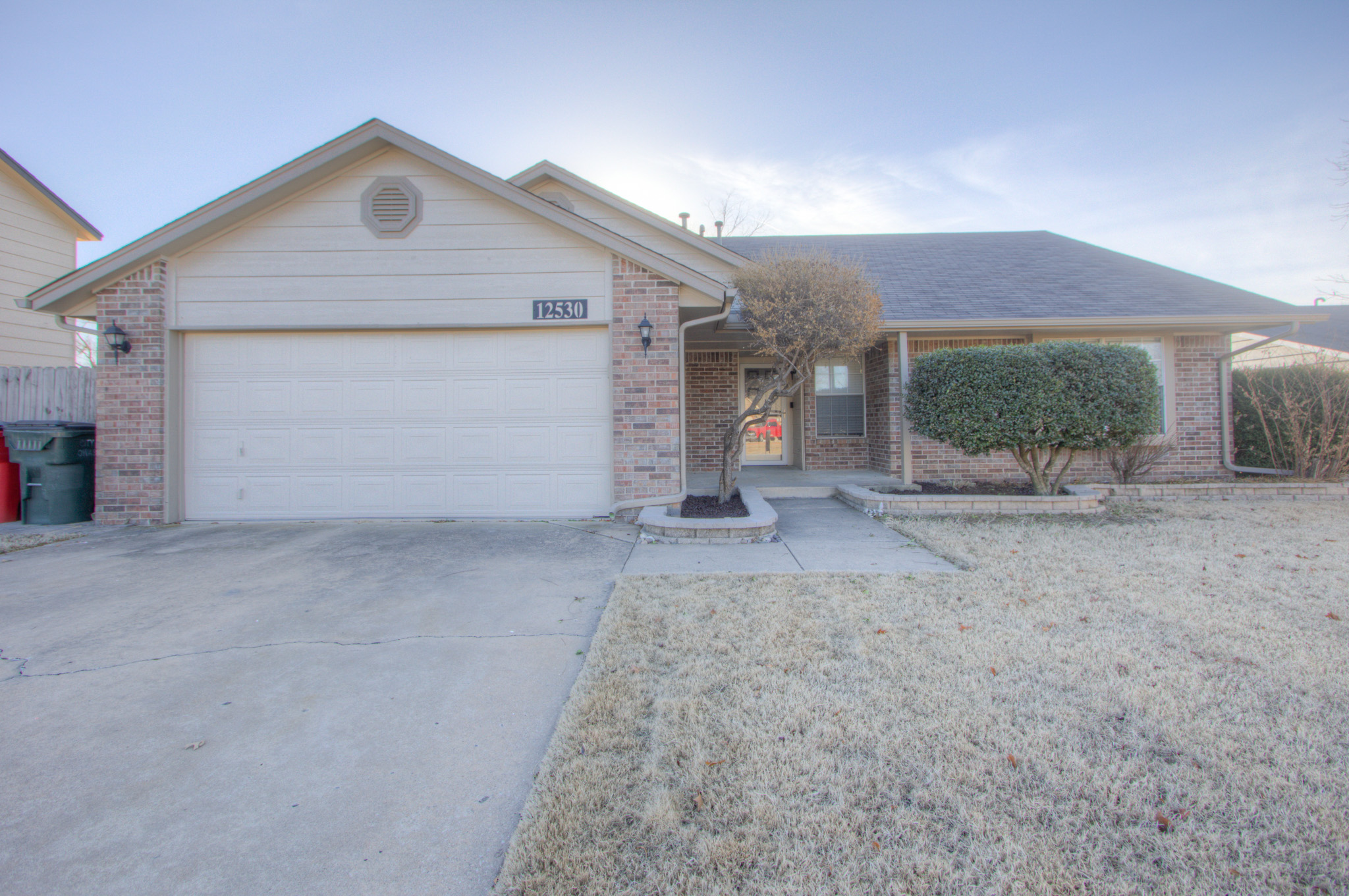 12530 E 83rd Street North Property Photo 1
