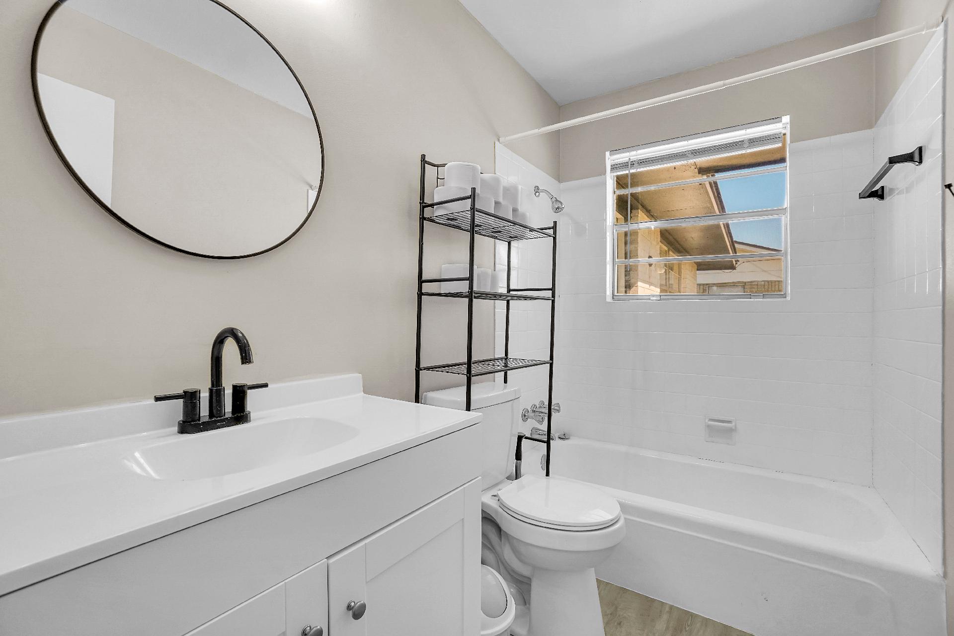 1445 Nw Great Plains Boulevard Property Photo 4